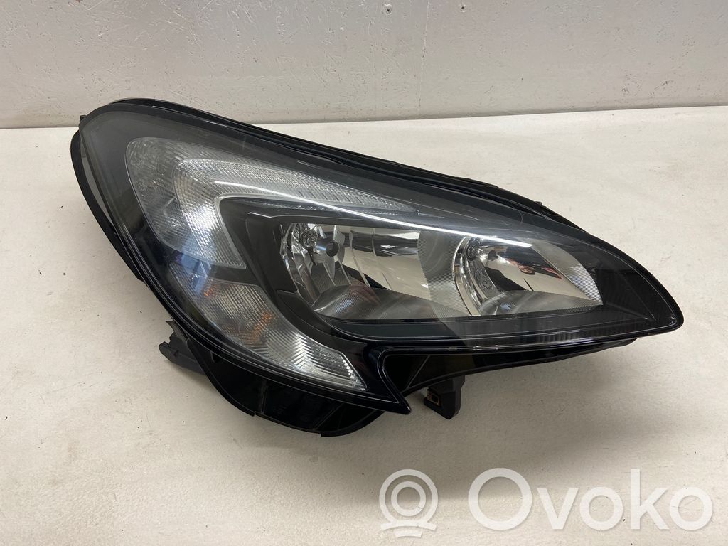 Opel Corsa E Headlight/headlamp 