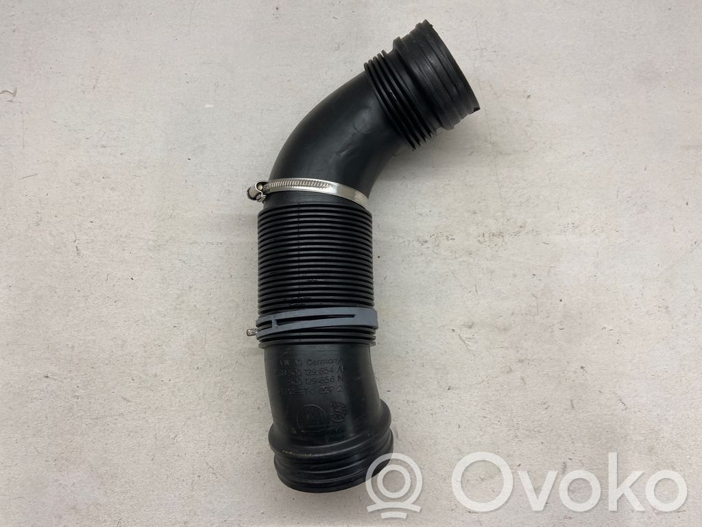 Rura / Wąż dolotowy powietrza   5Q0129654AF,5Q0129656N
