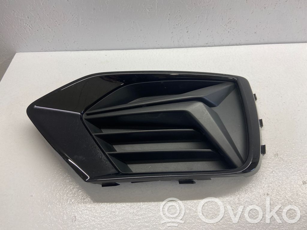 Audi Q3 F3 Etupuskurin alempi jäähdytinsäleikkö 