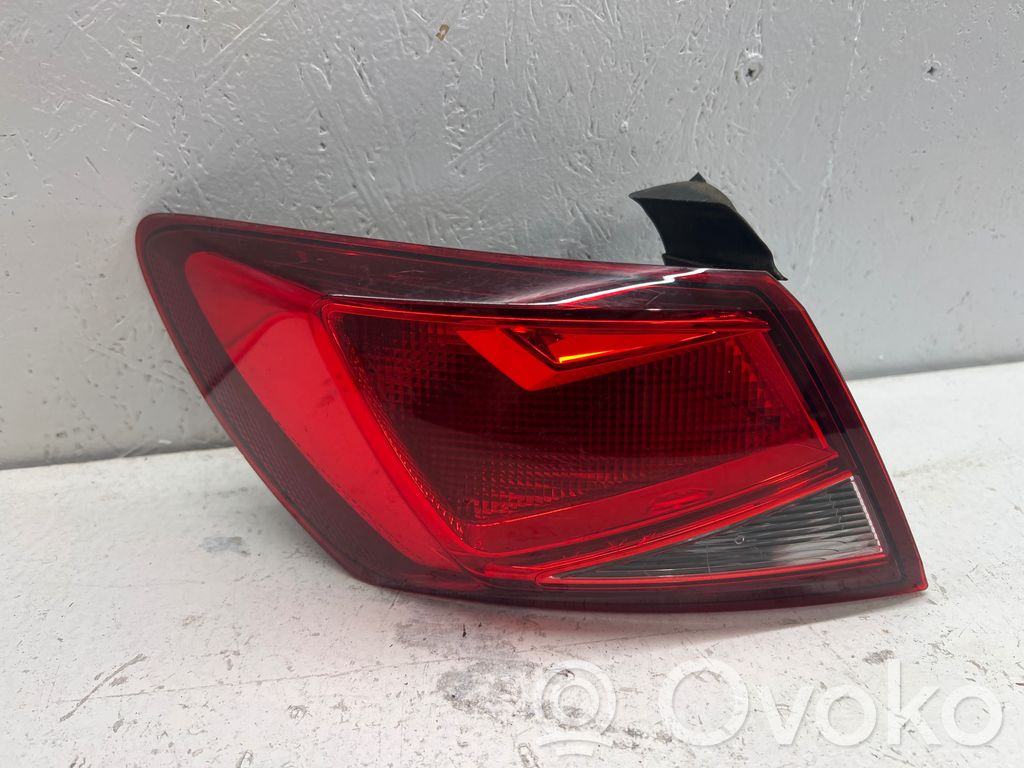 Seat Leon (5F) Aizmugurējais lukturis virsbūvē 