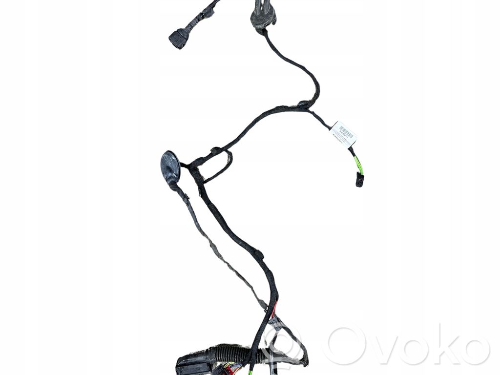 Cableado de puerta trasera   8U0971687D