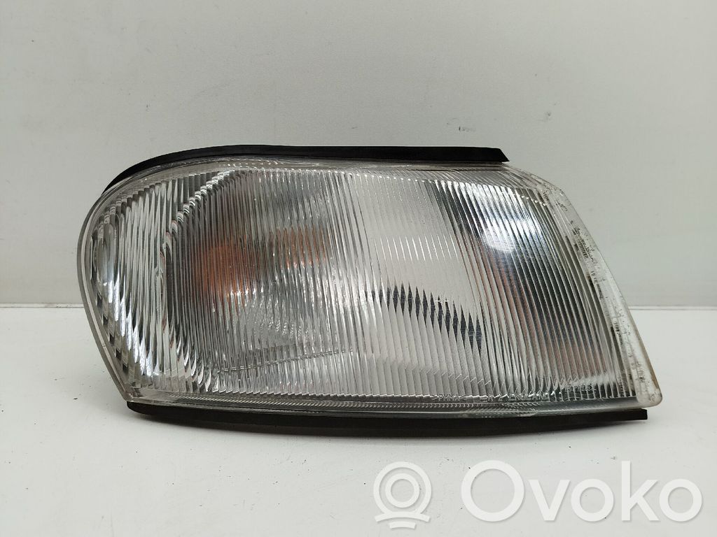 Opel Vectra B Kierunkowskaz błotnika przedniego 