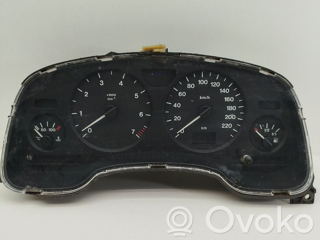 Opel Astra G Tacómetro 