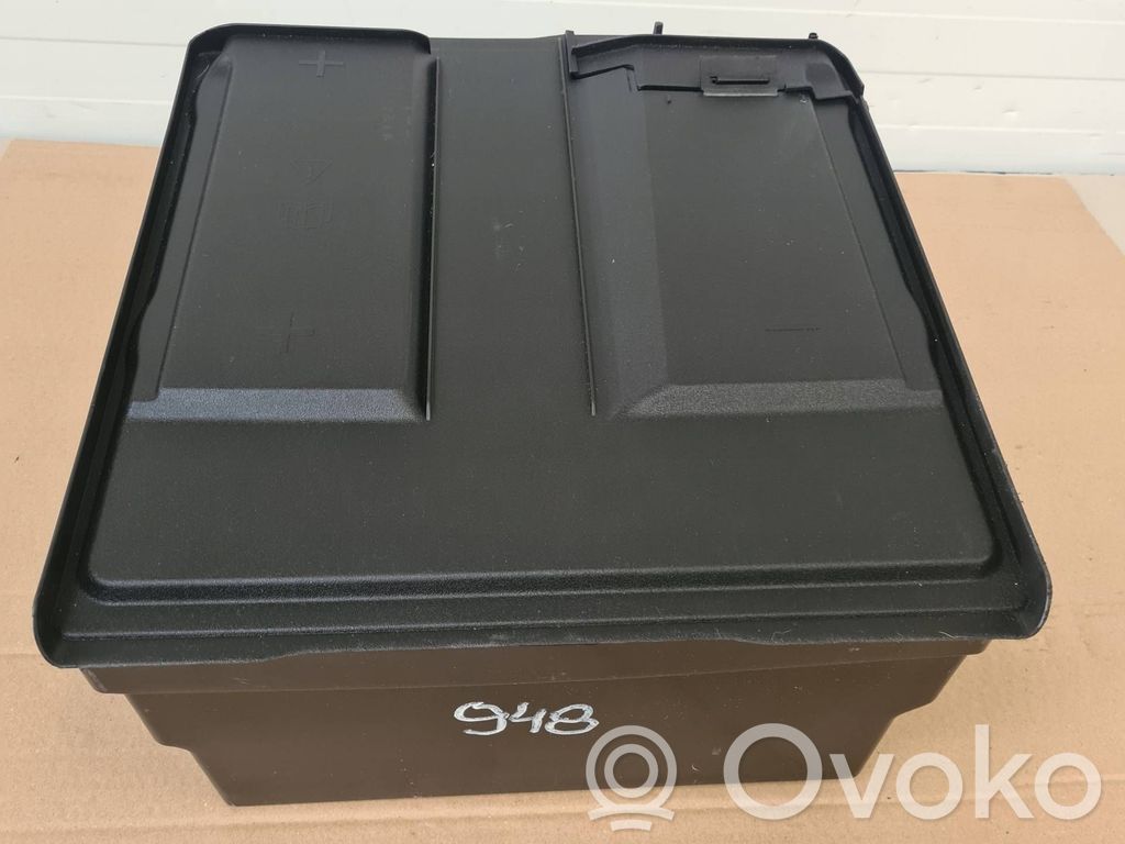 Support boîte de batterie   GK2T10N669A
