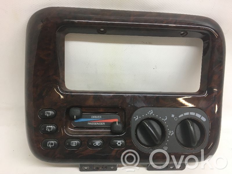 Climate control unit   P4677337