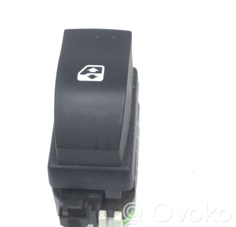 Renault Clio II Electric window control switch 