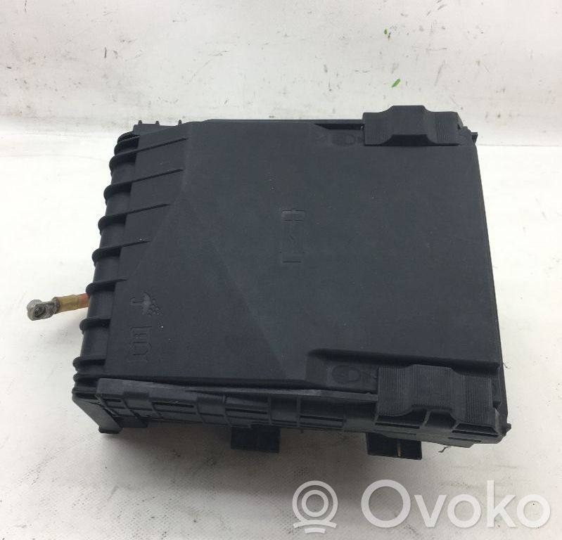 Módulo de fusible   8J0937503