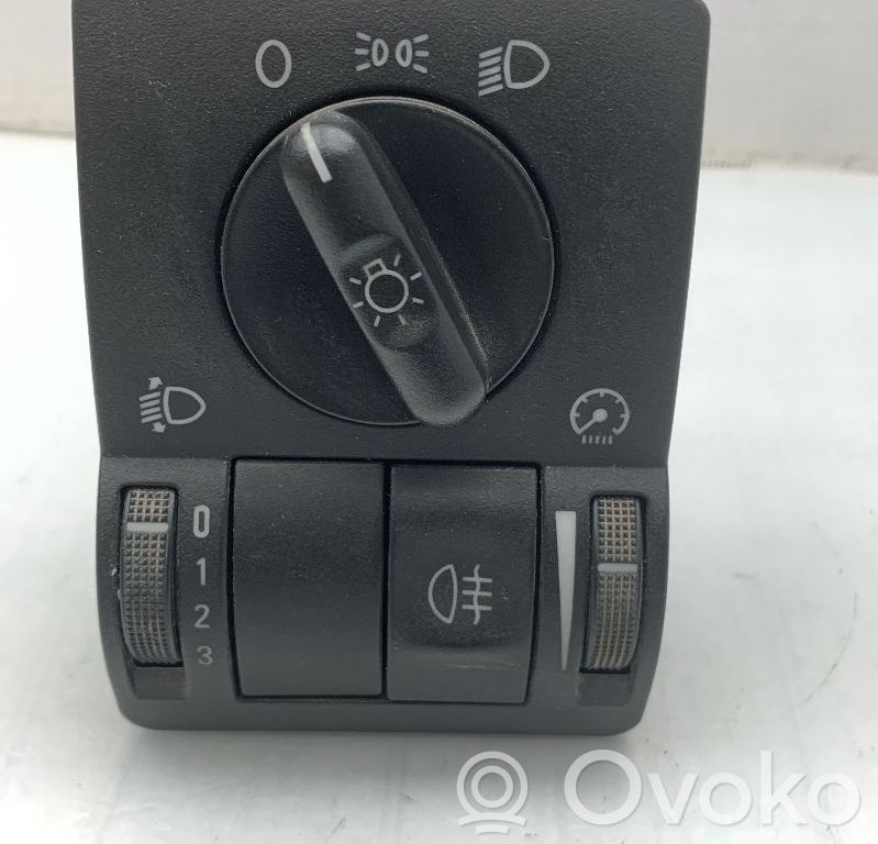 Opel Combo C Lukturu slēdzis 