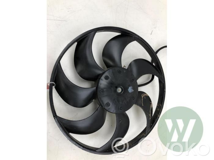 Opel Corsa F Elektryczny wentylator chłodnicy 