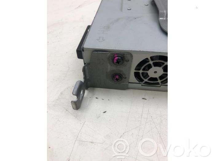 Muut ohjainlaitteet/moduulit   DGK9669C0A