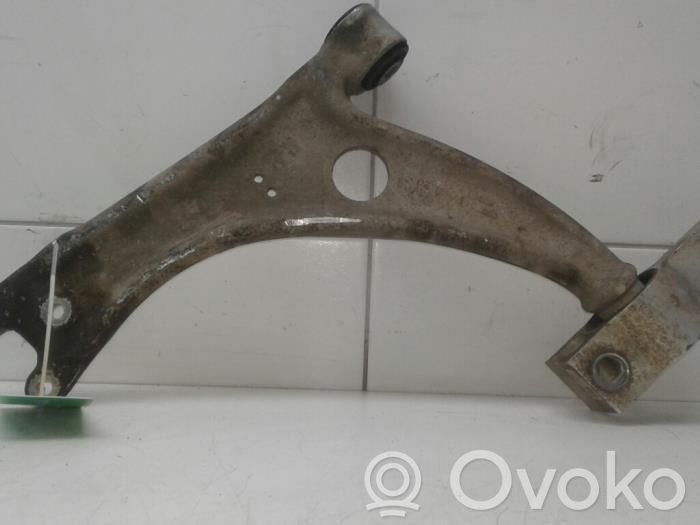 Audi Q3 8U Scharnier vorne 