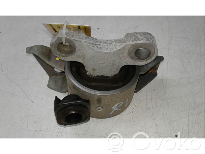 Engine mounting bracket   13130739