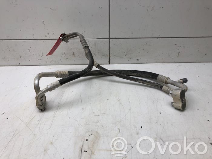 Opel Corsa E Tuyau de climatisation 