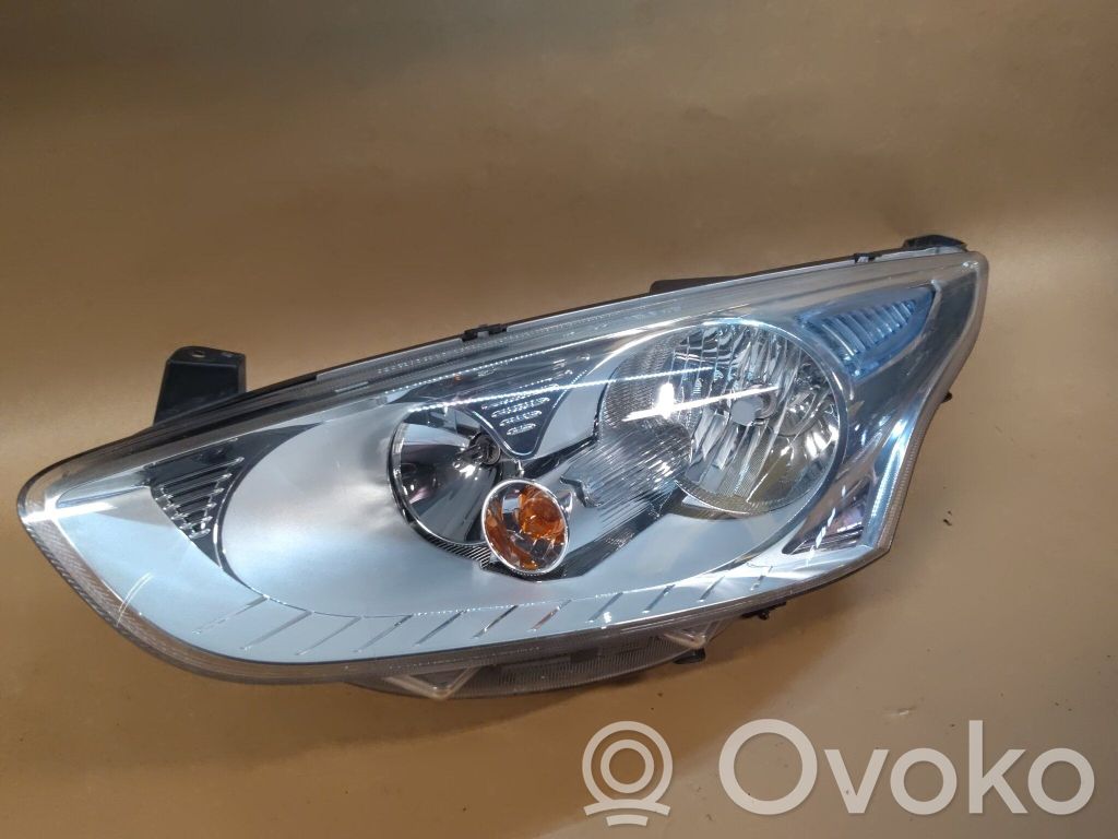 Ford B-MAX Priekinis žibintas 
