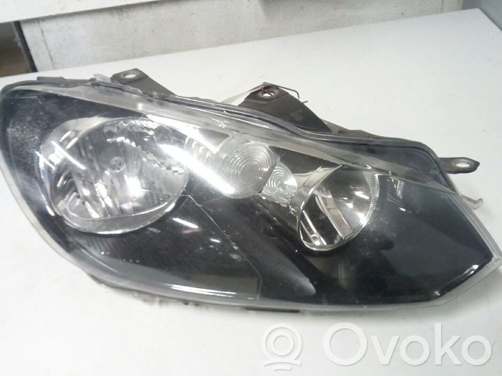 Volkswagen Golf VI Lampa przednia 