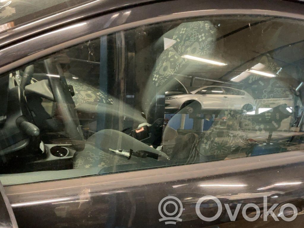 Ford Ka Front door window/glass (coupe) 