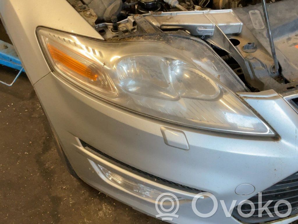 Ford Mondeo MK IV Faro/fanale 