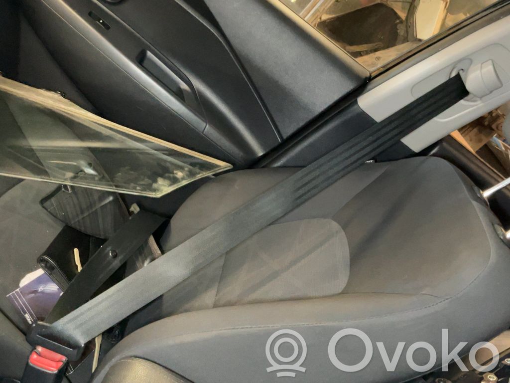 KIA Rio Hebilla del cinturón delantero 
