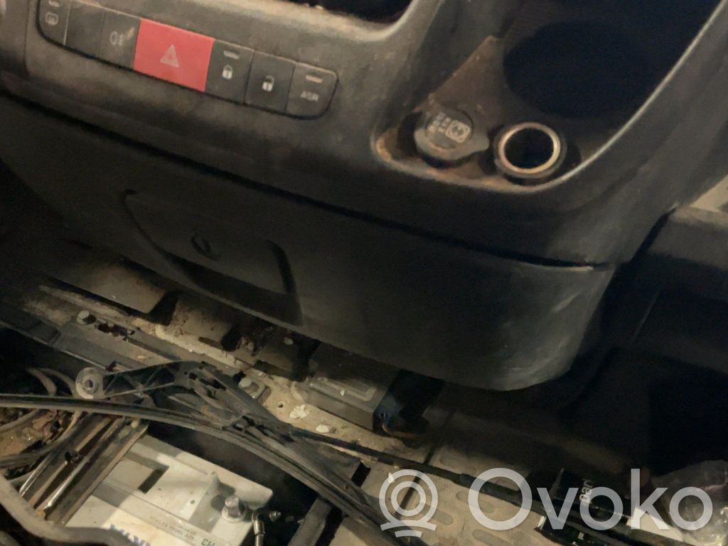 Fiat Ducato Compartimiento/consola central del panel 