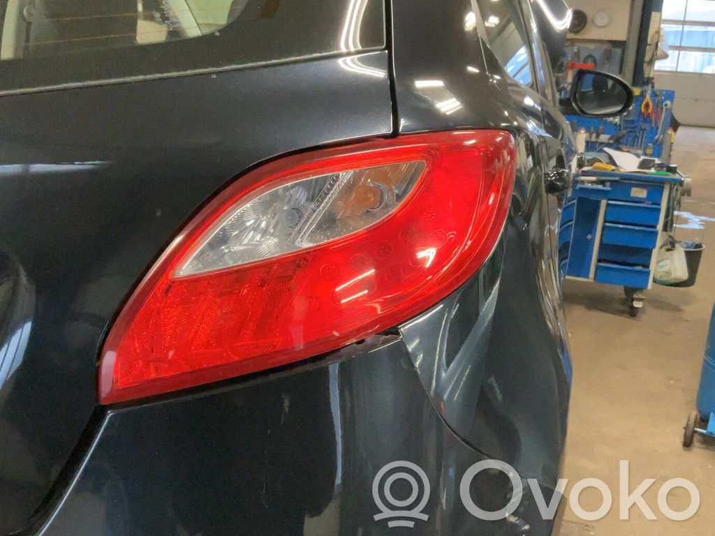 Lámpara de faros/luces traseros   D65151150M,D65151150M,D65151170E