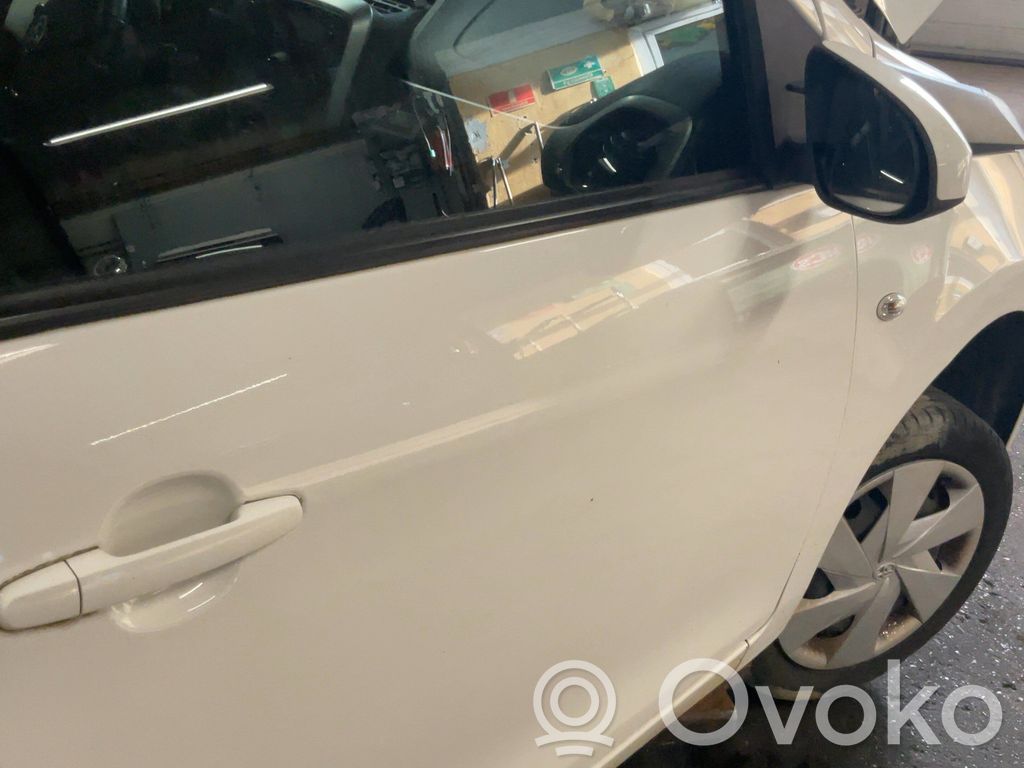 Toyota Aygo AB40 Silniczek / Siłownik zamka centralnego 