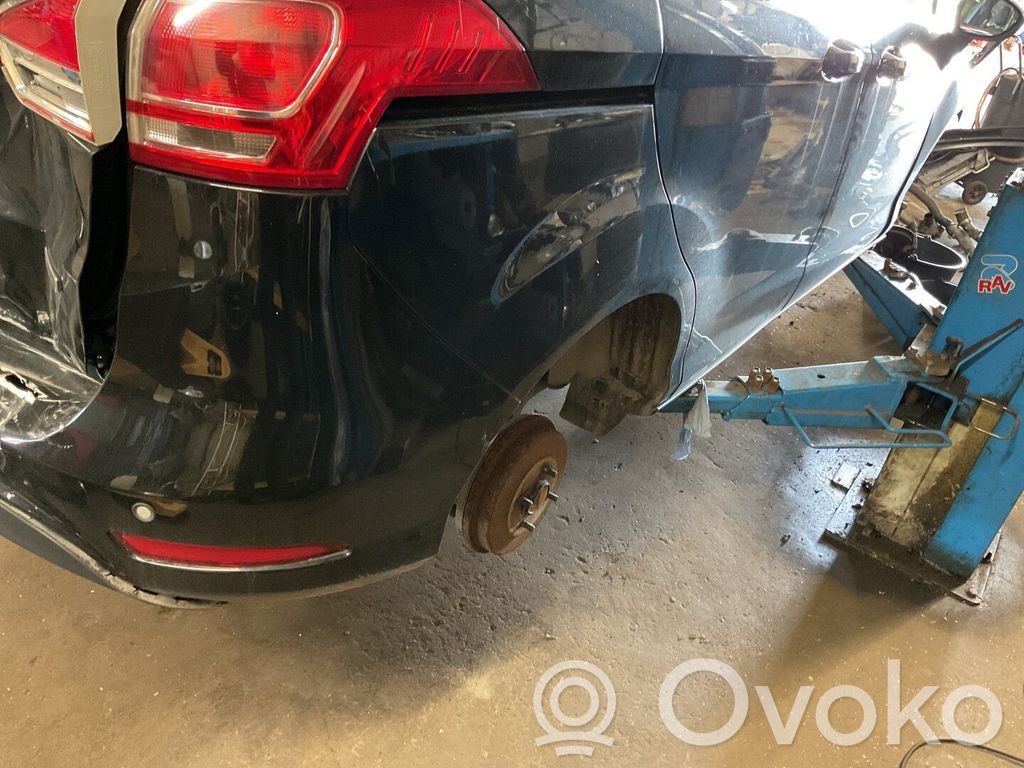 Ford B-MAX Aizmugurējais apakšspārns 