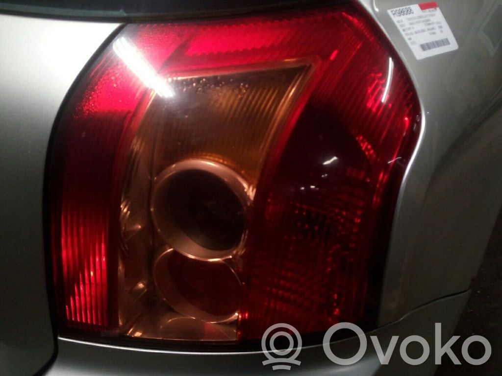 Toyota Corolla E120 E130 Takavalon polttimo 