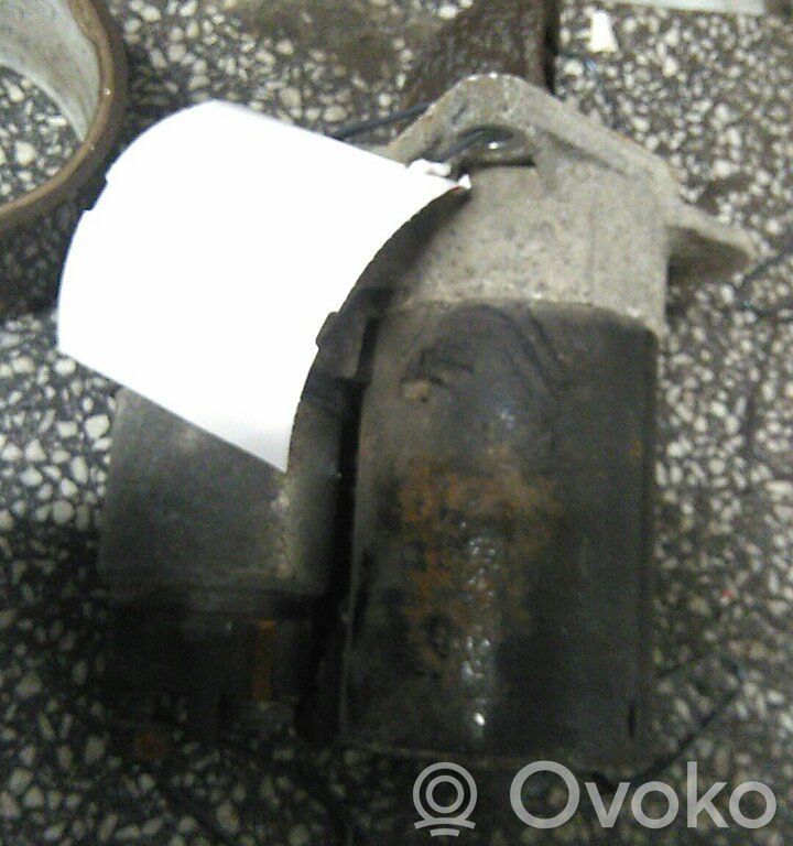Opel Corsa D Rozrusznik 