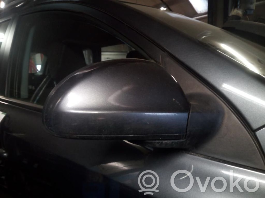 Front door electric wing mirror