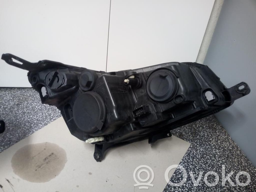 Headlight/headlamp   V620843