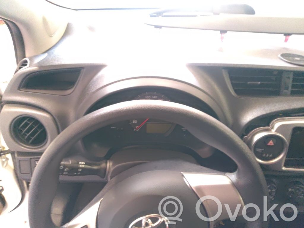 Toyota Yaris Panel de instrumentos 