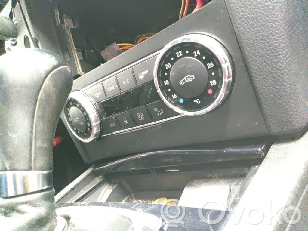Mercedes-Benz GLK (X204) Panel klimatyzacji 