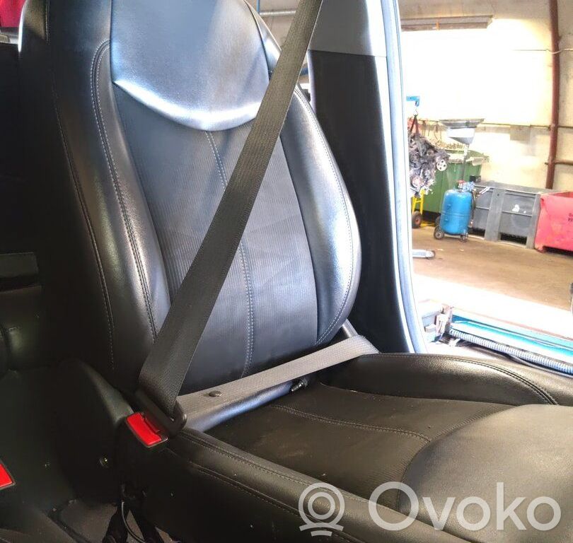 Opel Karl Hebilla del cinturón delantero 
