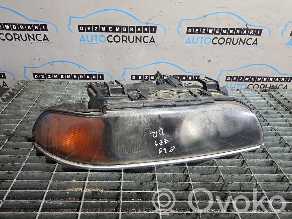 Headlight/headlamp   VOLANSTANGA