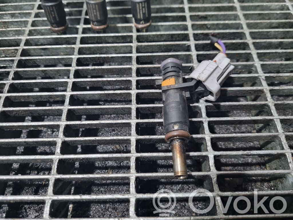 Inyector de combustible   H8201488661