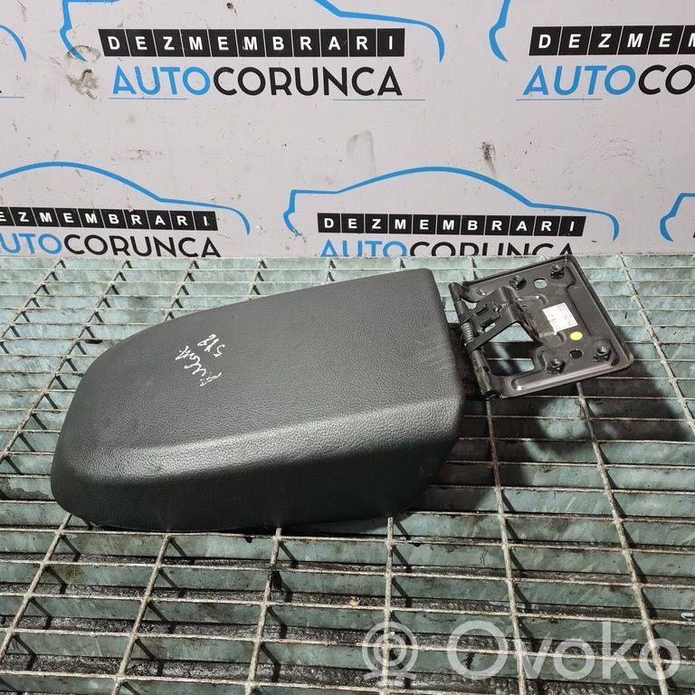 Ford Kuga I Armrest 