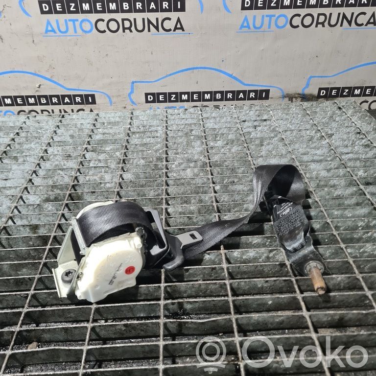 Ford Kuga II Cinturón trasero 