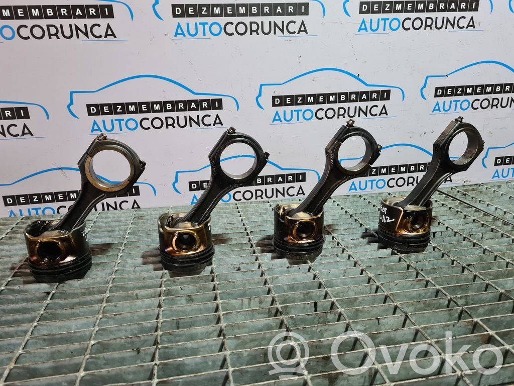 Piston with connecting rod