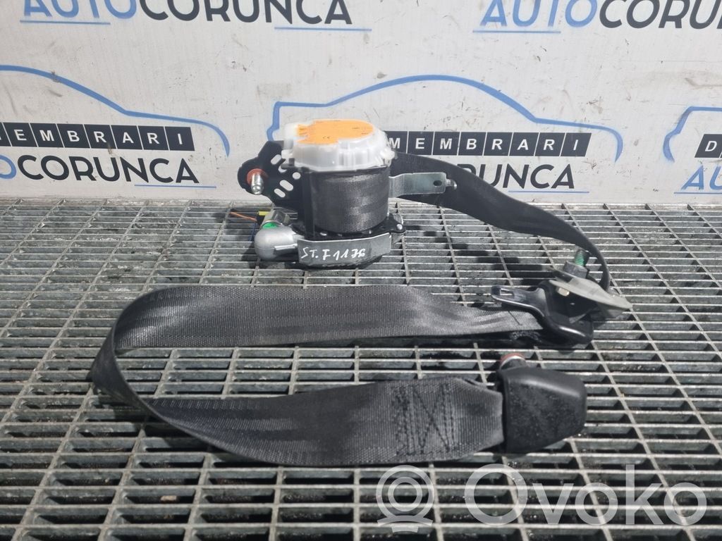 Cinturón delantero   888102P450