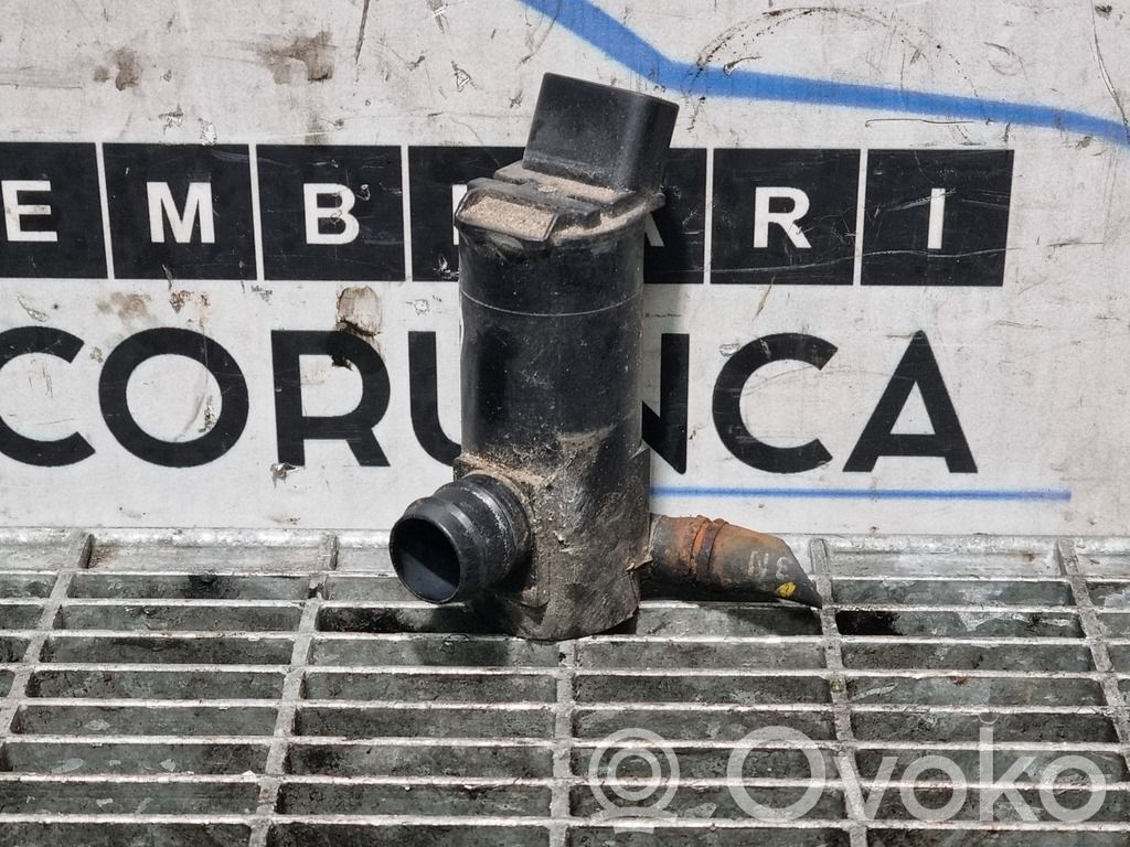 Windscreen/windshield washer pump   3670579290