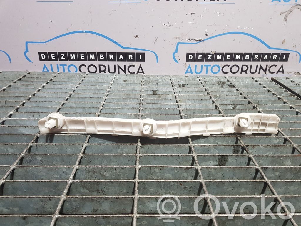 Rear bumper mounting bracket