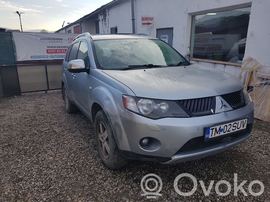 Mitsubishi Outlander Puerta delantera 