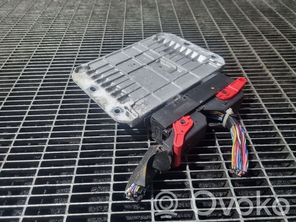 Engine control unit/module ECU   1860C128