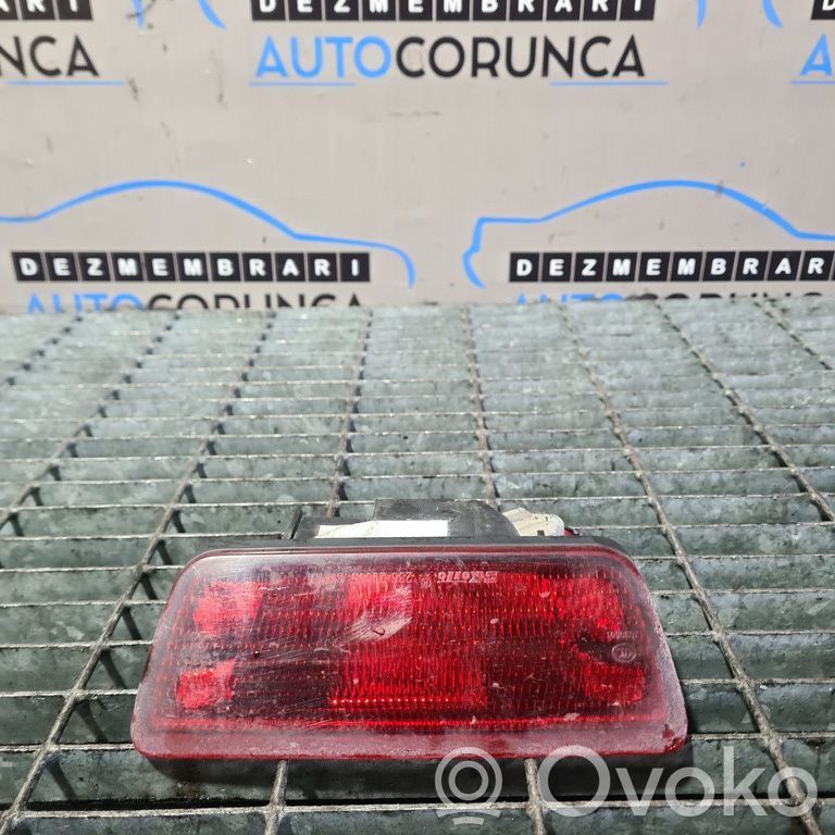 Nissan Juke I F15 Rear light center trim bar blend 