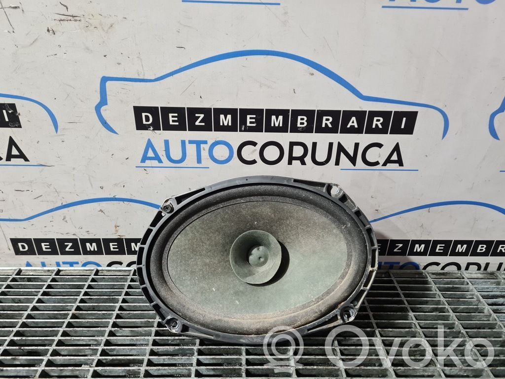 Altavoz de la puerta trasera