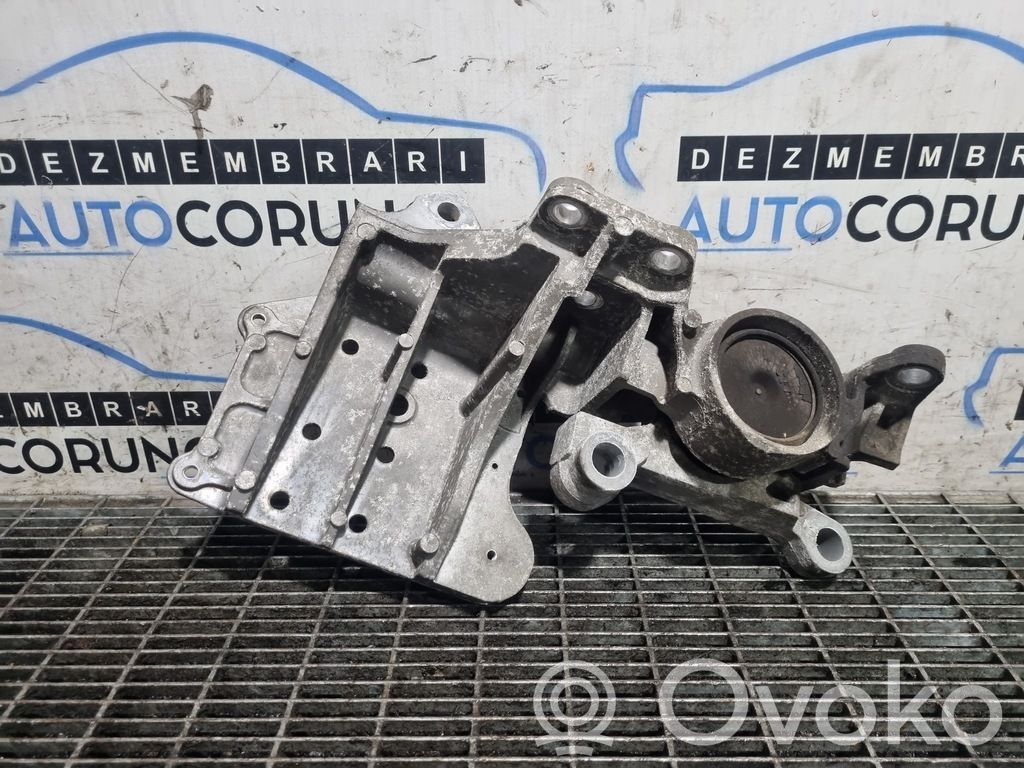 Engine mounting bracket   SUPORTMOTOR