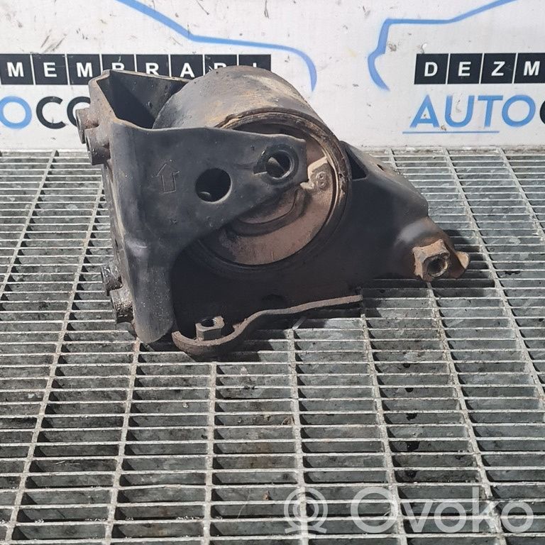 Nissan X-Trail T30 Dzinēja nostiprināšanas stiprinājums-kronšteins 