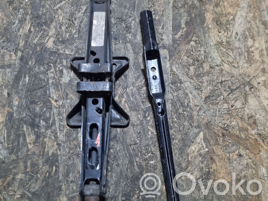 Cric de levage   SETCUCHEIEROTI