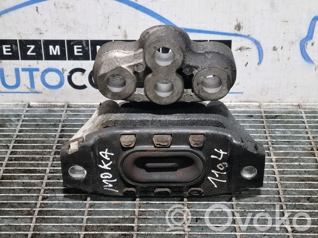 Engine mounting bracket   SUPORTMOTOR