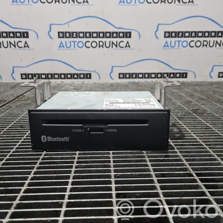 Renault Koleos I Stacja multimedialna GPS / CD / DVD 